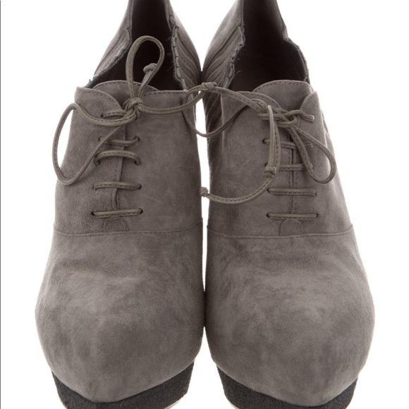 NEW! Bottega Veneta Suede Lace Up Booties Gray NWB - Picture 3 of 7